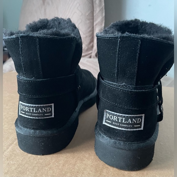 Portland Boot Company Alberta Buckle Short Moto Suede Wool Women’s Black Boots 8 - Picture 3 of 7